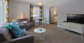 Stoneshire Basalt 2 Bedroom | Living area