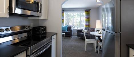 Stoneshire Basalt 2 Bedroom | Private kitchen | Fridge, microwave, oven, stovetop