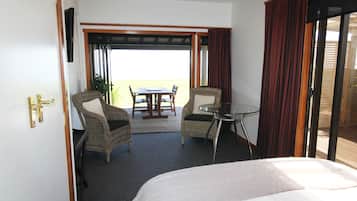 Kereru Suite | Living area