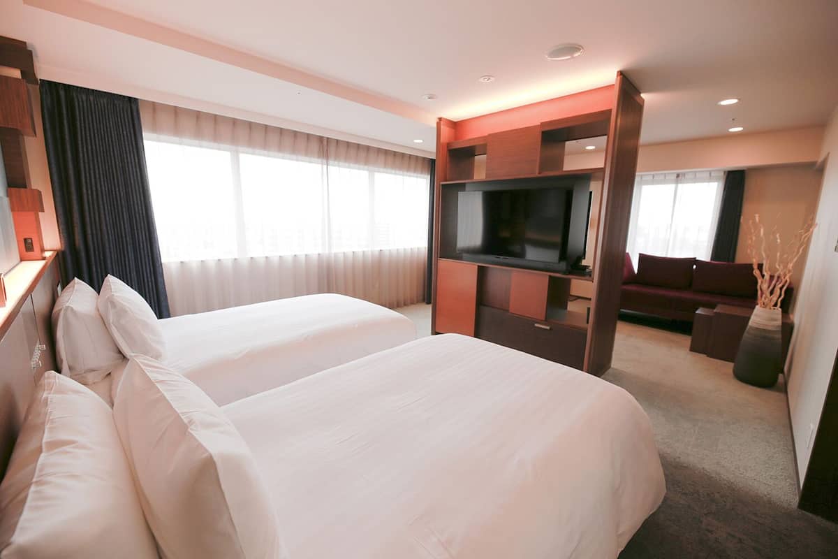 1 bedroom, premium bedding, down comforters, in-room safe