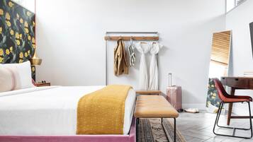 Egyptian cotton sheets, premium bedding, pillow-top beds, minibar