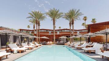 Outdoor pool, pool cabanas (surcharge), pool loungers