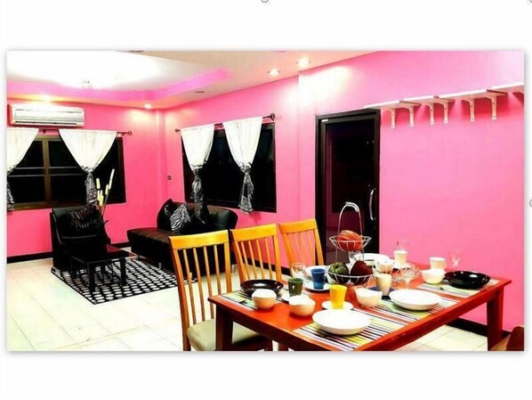 HOME Check in 2 PM - 8 PM | In-room dining