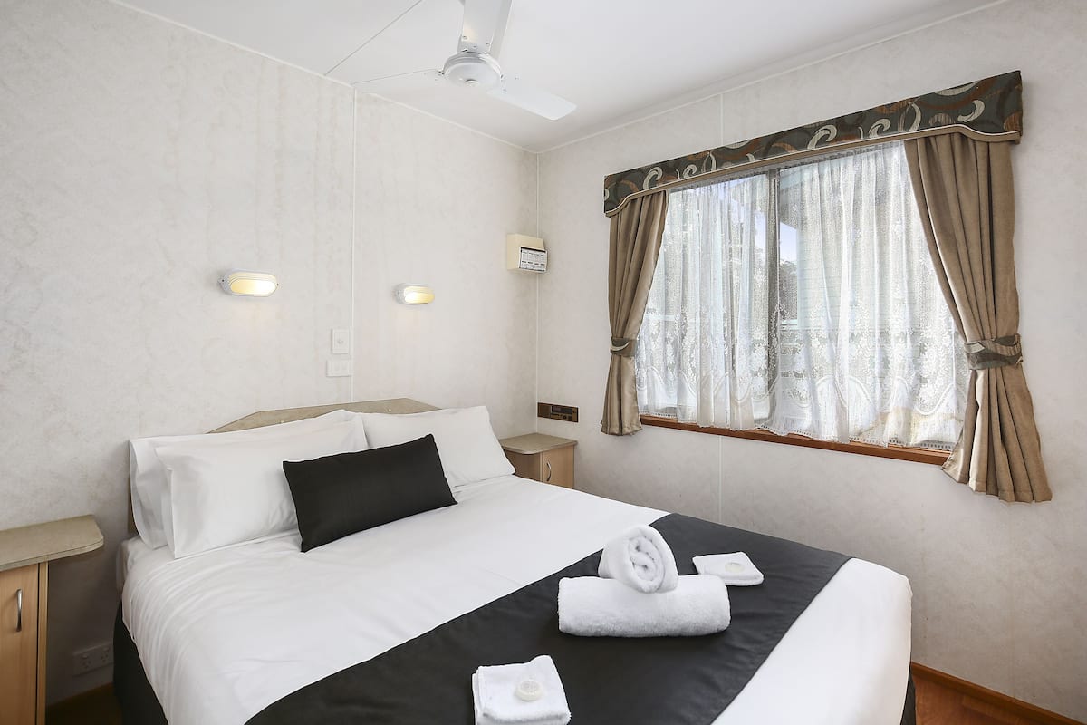 1 Bedroom Cabin
