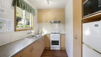 Cabana luxo (Family, Max 6 people) | Cozinha americana privada | Geladeira, micro-ondas, cafeteira/chaleira, chaleira elétrica