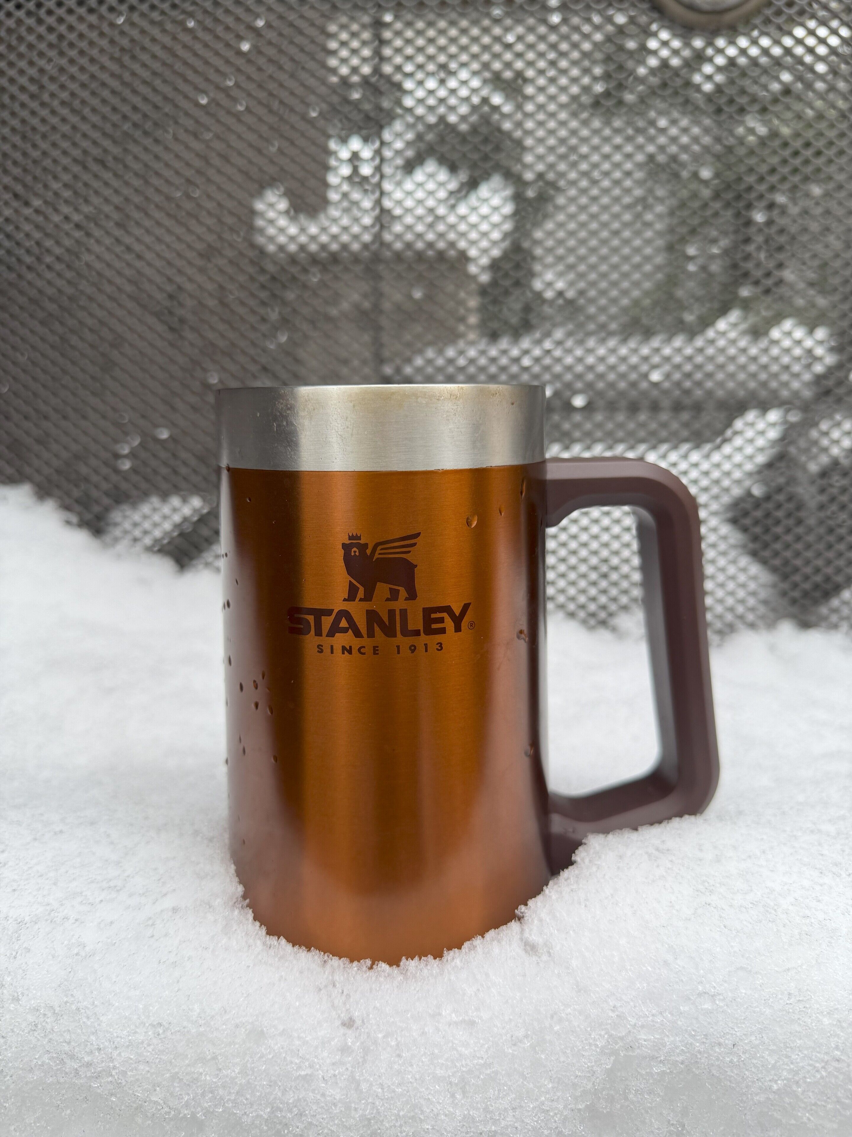 standard twin with outdoor tent | living area