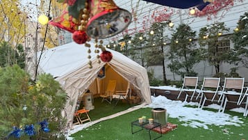 ์คํ ๋ค๋ ํธ์ ์์๋์ด ํ
ํธ | ํ
๋ผ์ค/ํํฐ์ค