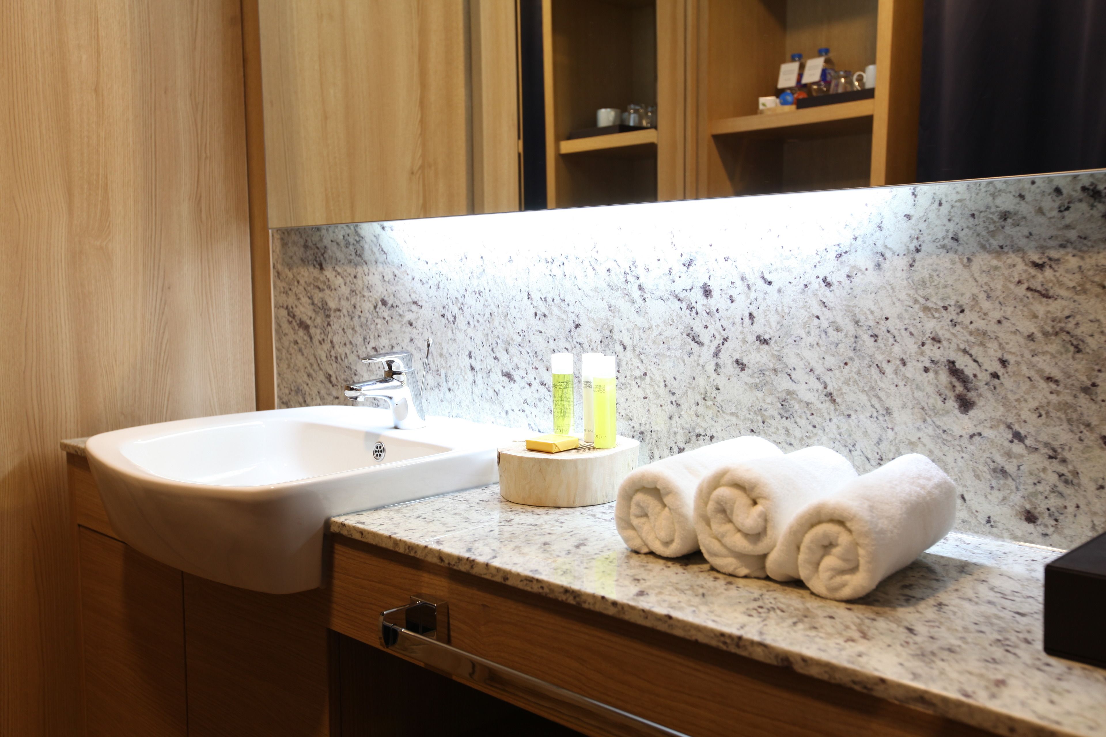 family suite, 2 double beds | bathroom | shower, free toiletries, hair dryer, slippers