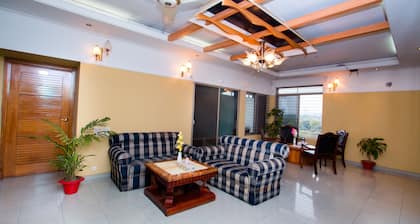 Hotel Golden Deer
