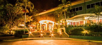 더 하이드어웨이 호텔