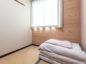 傳統單人房, 非吸煙房 (JP StyleRoom,1person,Next to Bathroom) | 熨斗/熨衣板、免費無線上網