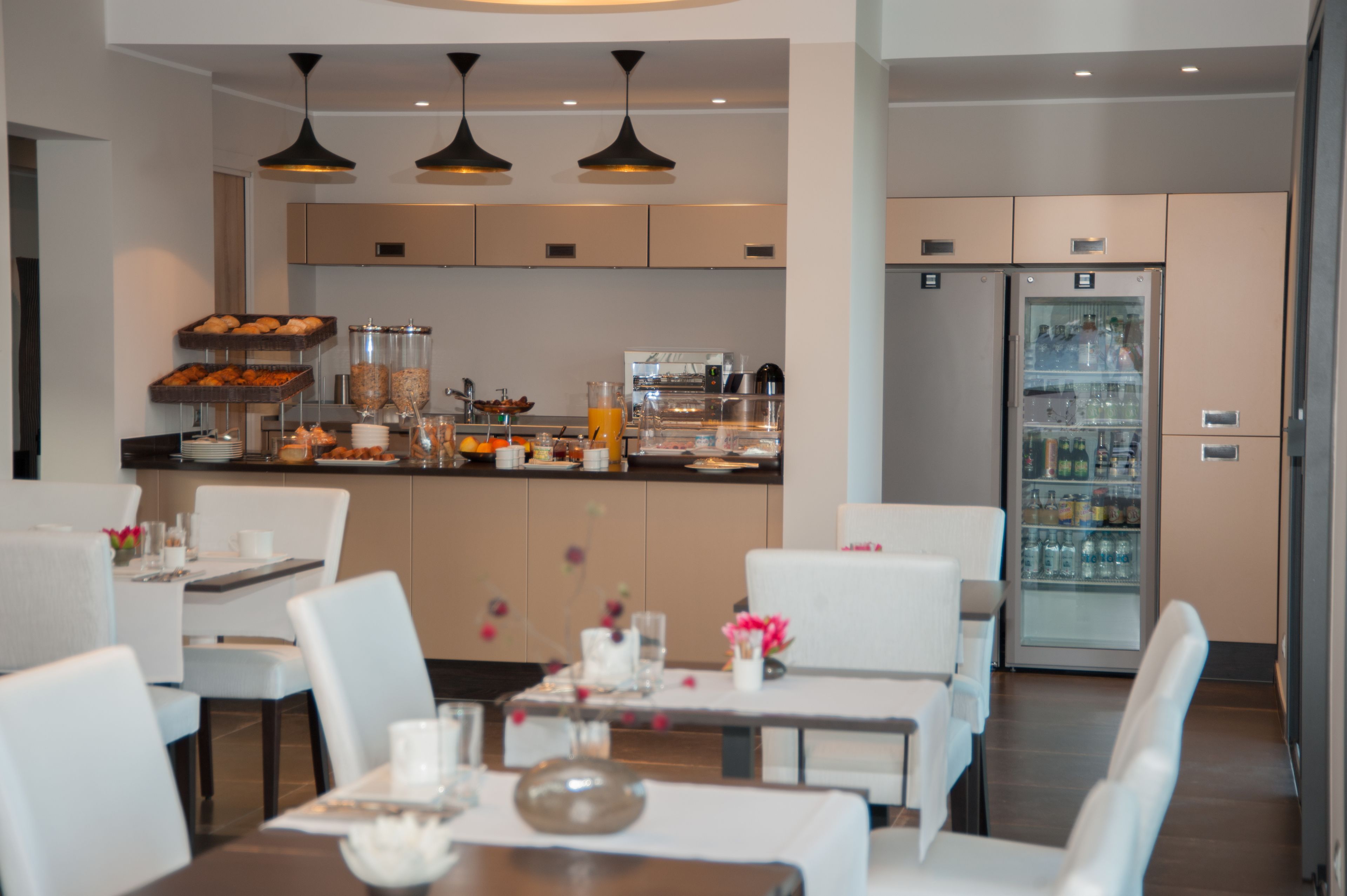 daily buffet breakfast (eur 16 per person)