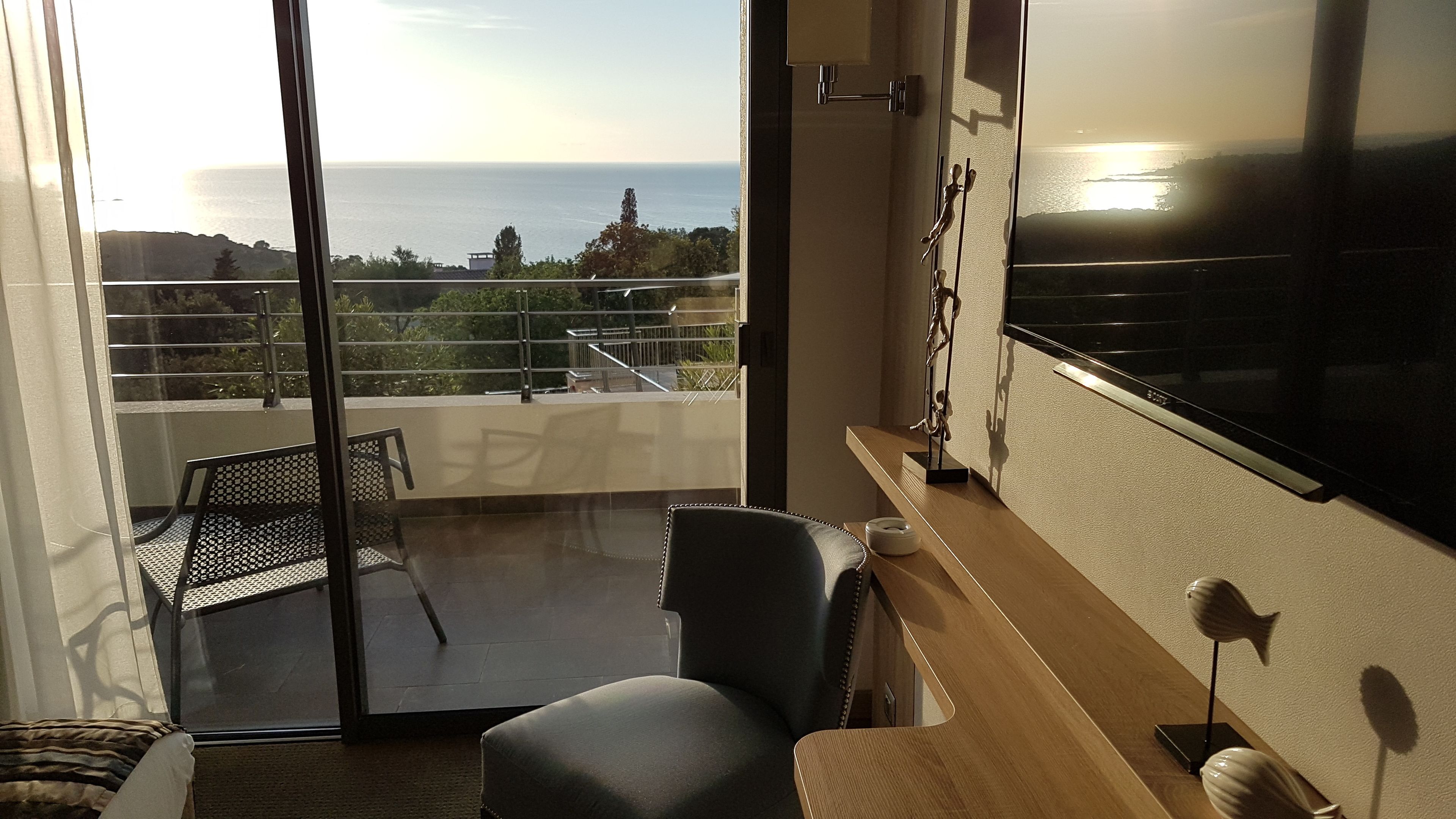 superior double room, balcony | premium bedding, in-room safe, blackout curtains, soundproofing