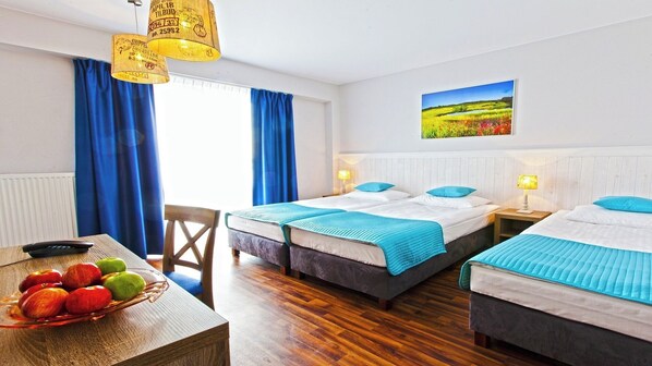 Premium bedding, in-room safe, desk, iron/ironing board
