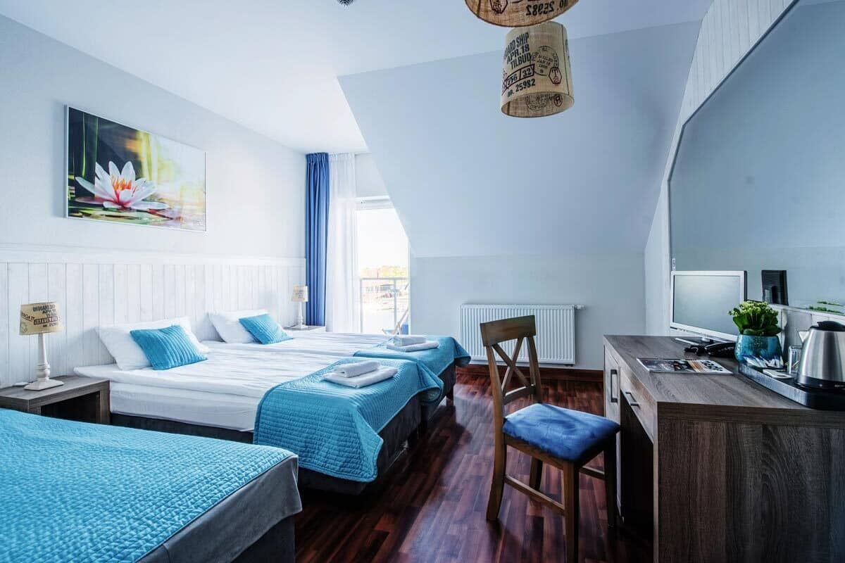 Triple Room, Lake View | Premium bedding, in-room safe, desk, iron/ironing board