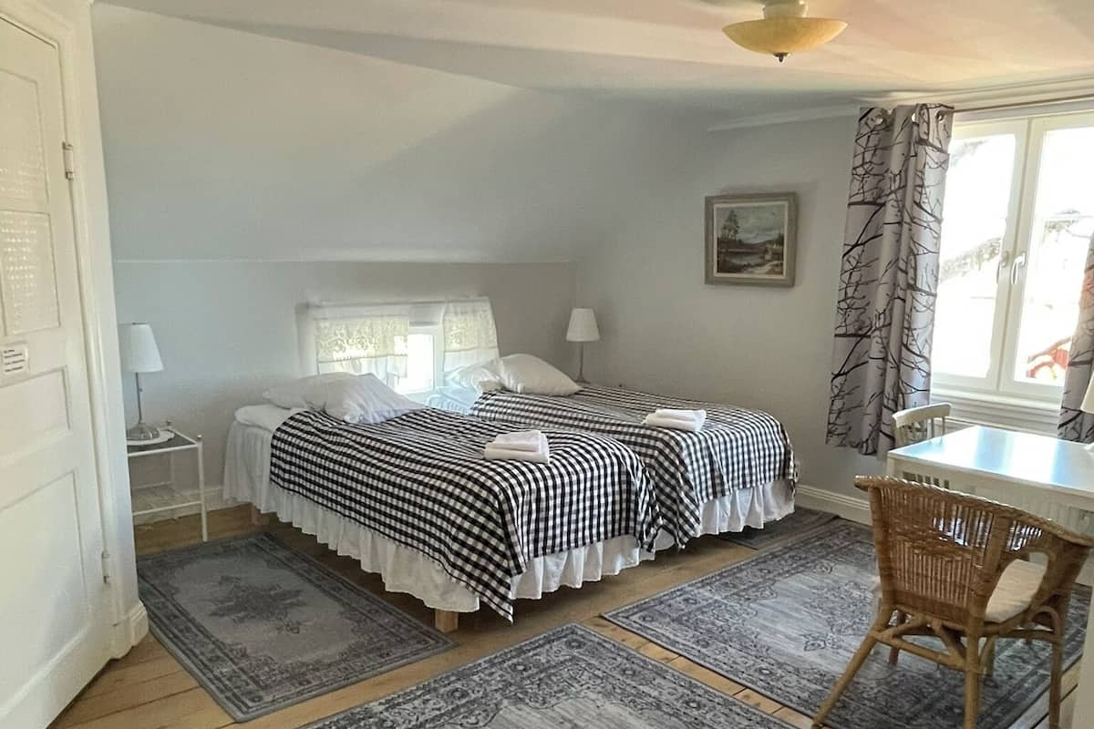 غرفة مزدوجة - بحمام خاص | بديكورات فريدة لكل غرفة وطراز فريد لكل وحدة وواي فاي مجانًا