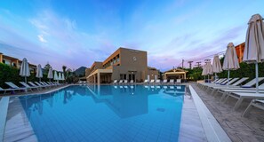 2 albercas al aire libre 