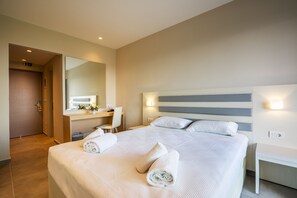 Quartos à prova de som, Wi-Fi de cortesia, roupa de cama