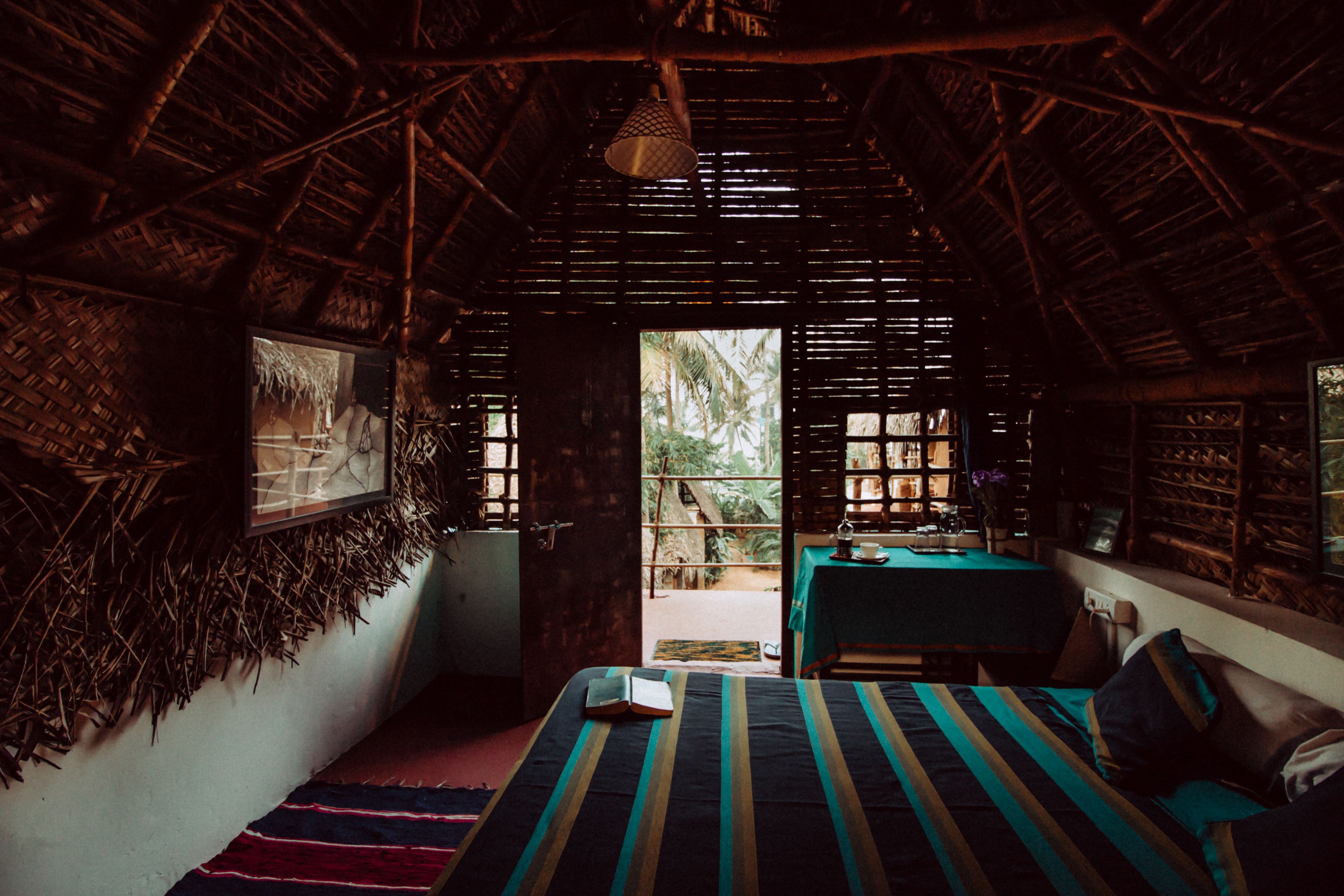 traditional cabin, 1 double bed | iron/ironing board, rollaway beds, free wifi