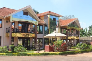 Exterior - Signature Hotel Apartments (Jinja)