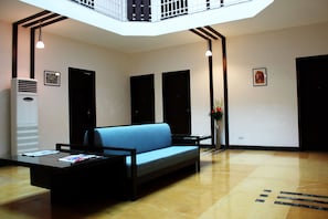 Khu sảnh