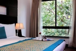 1 phòng ngủ, minibar, két bảo mật tại phòng, bàn 