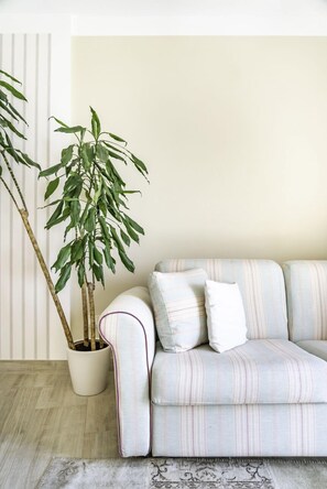 Suite, 1 King Bed, Balcony, Hill View | Living area | Flat-screen TV - Locanda Borgo Vecchio (Neive)