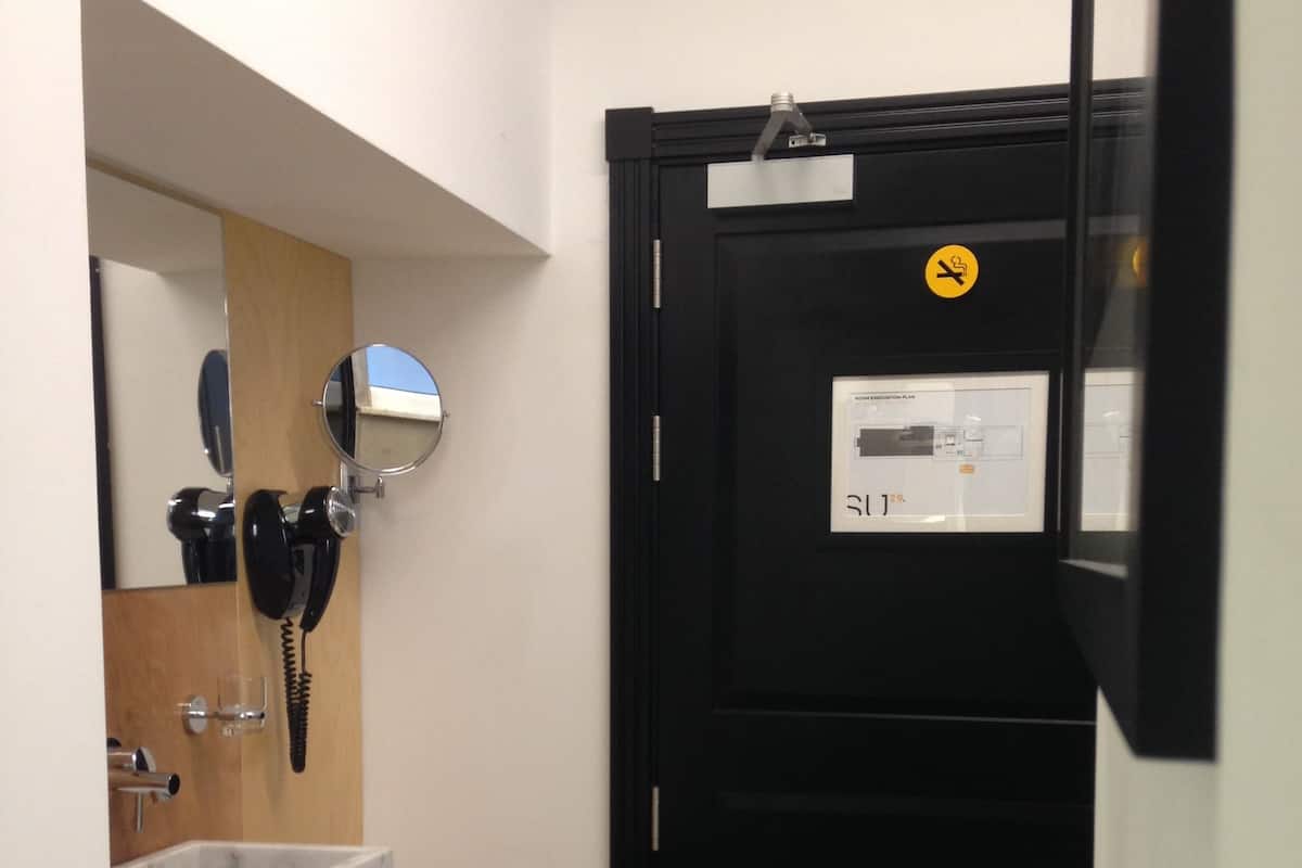 Stüdyo (Patio) | Banyo | Ücretsiz banyo/kozmetik ürünleri, saç kurutma makinesi, bornoz, terlik