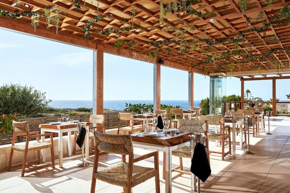 Se sirven desayunos, almuerzos, cenas y cocina internacional 