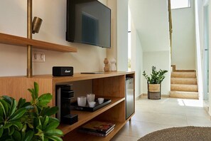 1 bedroom, minibar, desk, soundproofing