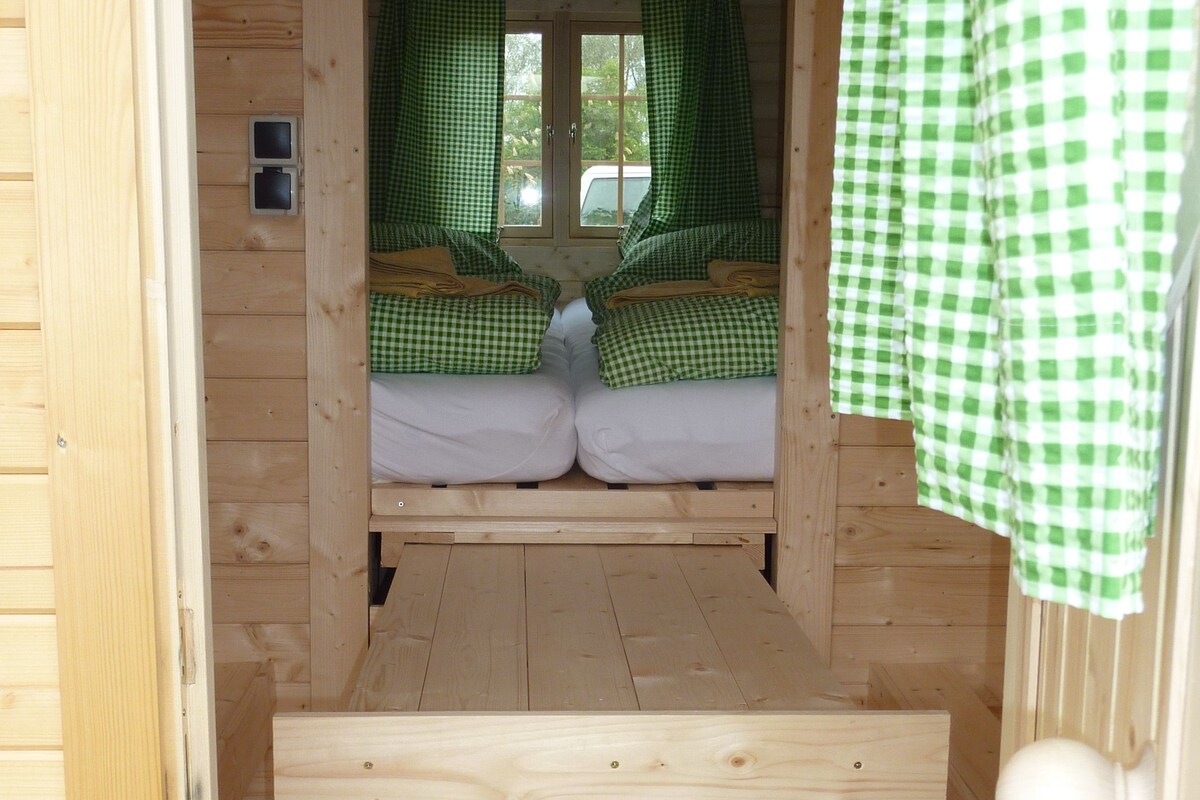 Room, 1 Double Bed, Shared Bathroom, Garden Area (Sleeping Barrel)