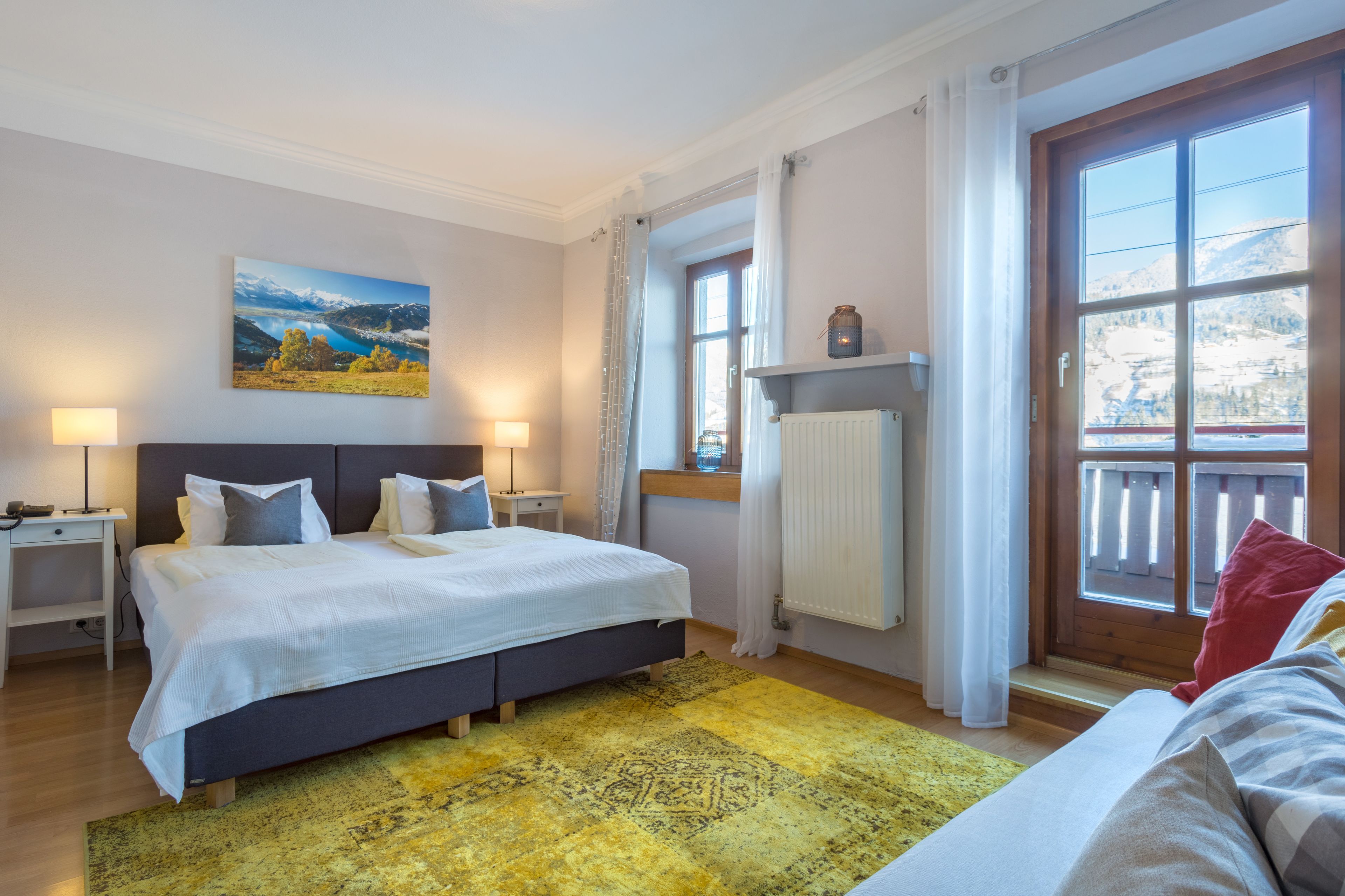 double room | in-room safe, rollaway beds, free wifi, bed sheets