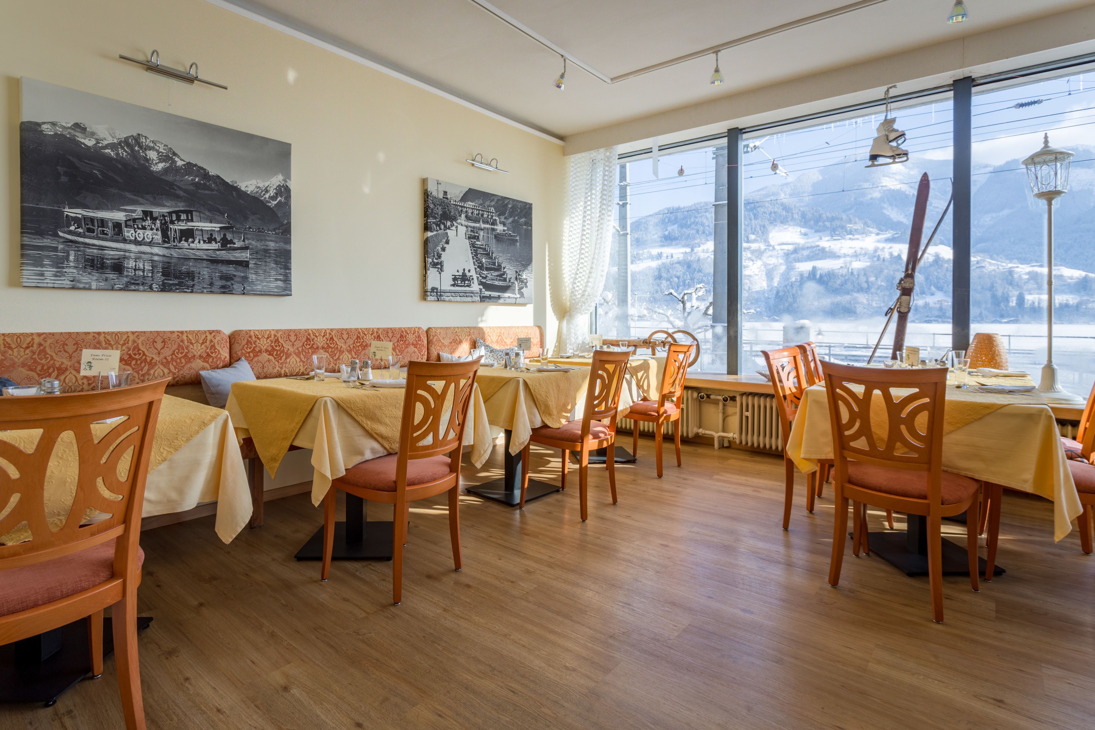 breakfast and dinner served, international cuisine