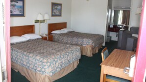 Standard Room, 2 Double Beds | Desk, rollaway beds (free), WiFi (free) - Snow White Motel (Richmond)