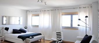 Panoramic Living