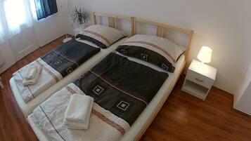 Apartamento, balcón | 1 dormitorio, escritorio, espacio para trabajar con un portátil