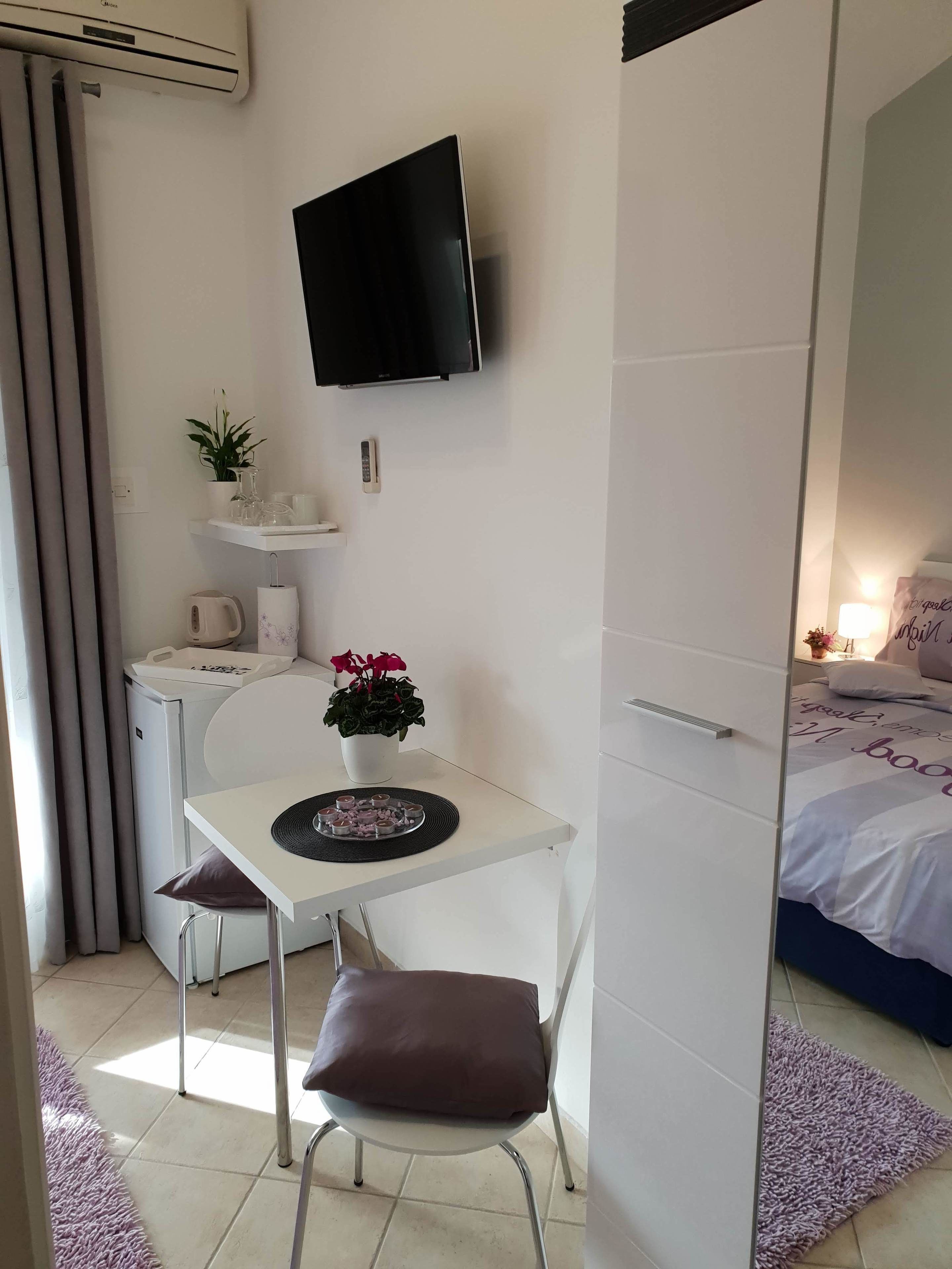 double room, 1 double bed, garden view | 1 bedroom, premium bedding, in-room safe, blackout curtains