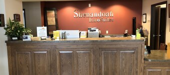 Shenandoah Inn & Suites
