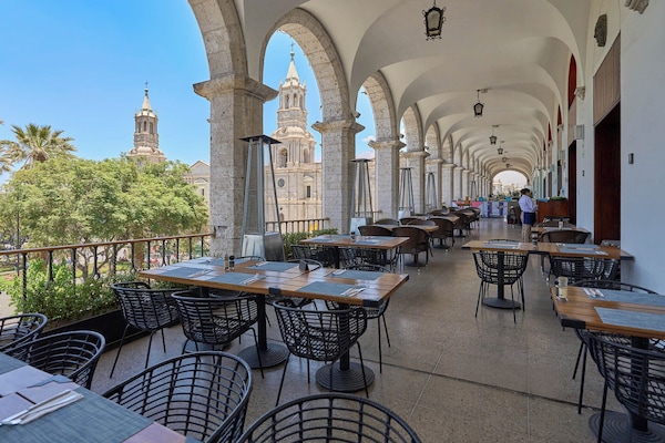 Se sirven desayunos, almuerzos y cenas