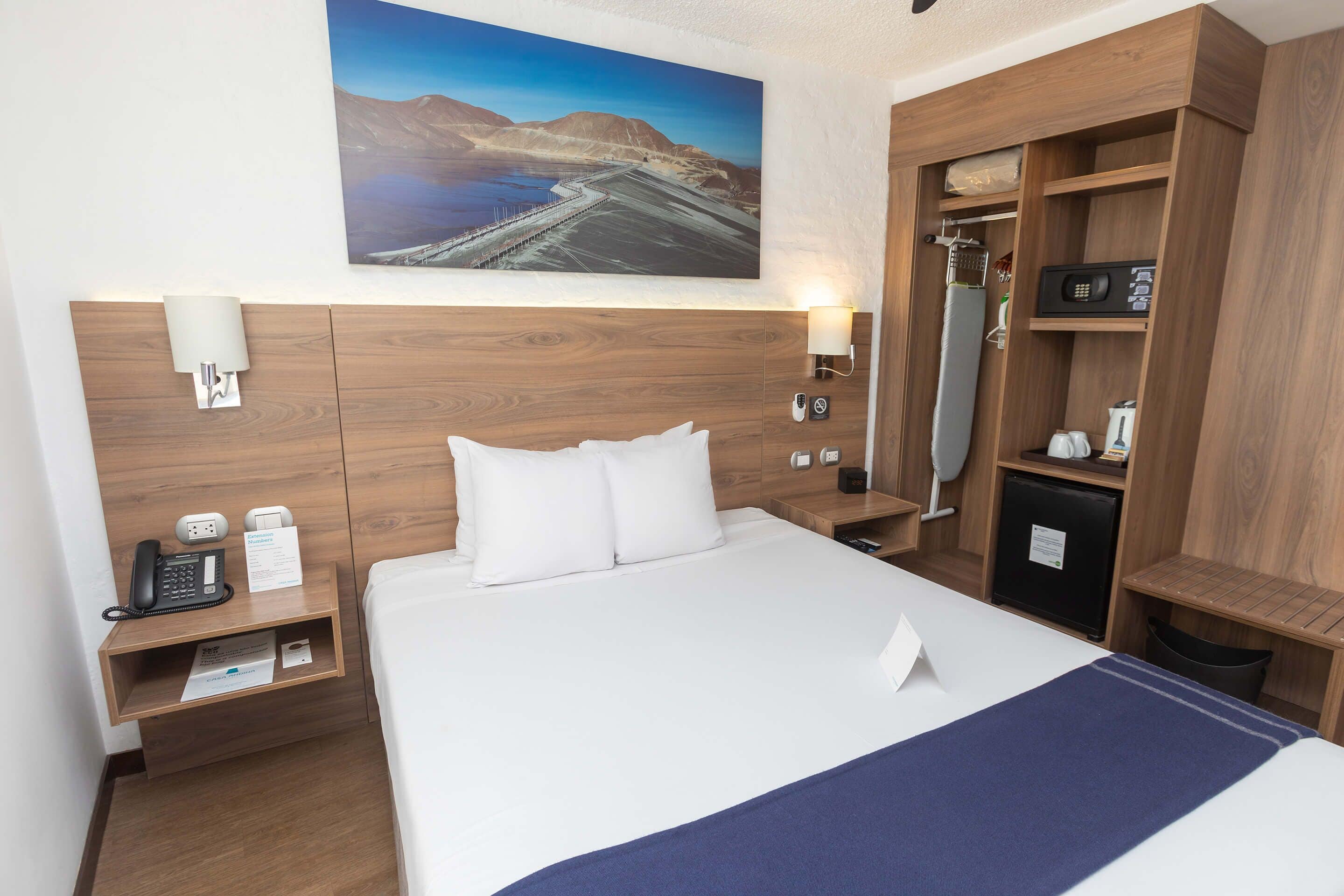 superior room, 1 single bed | 1 bedroom, premium bedding, minibar, in-room safe