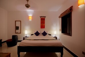 Bungalow Deluxe | Minibar, coffres-forts dans les chambres, bureau, Wi-Fi gratuit