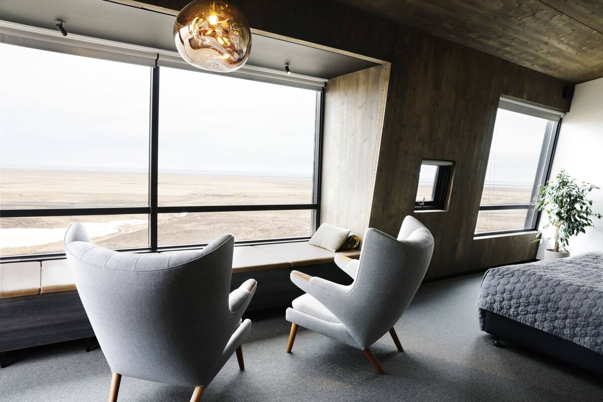 suite | 1 bedroom, hypo-allergenic bedding, in-room safe, desk