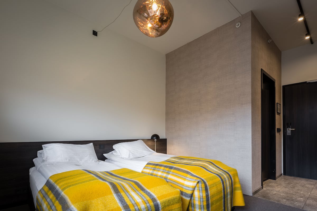 Economy Double or Twin Room, Ground Floor (No View) | 1 bedroom, hypo-allergenic bedding, in-room safe, desk