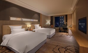 Deluxe-værelse - 2 enkeltsenge (Deluxe Double Room) | Pengeskab på værelset, skrivebord, mørklægningsgardiner, lydisolering