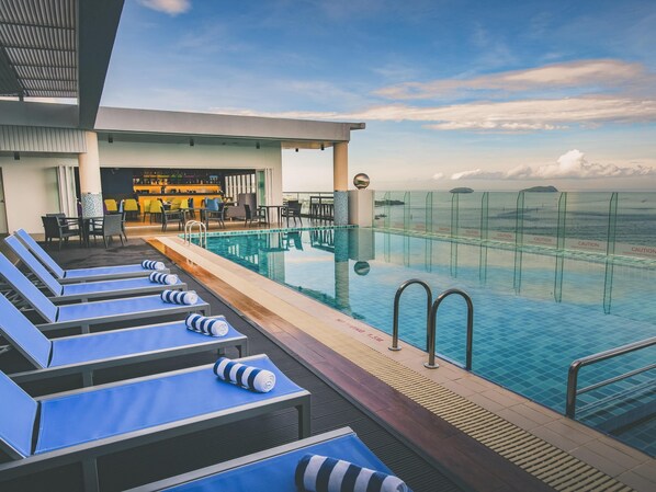 Indoor pool, outdoor pool