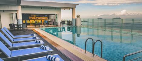 Piscina coperta, piscina all'aperto