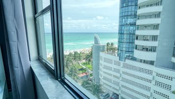 Grand Studio Suite, 2 Double Beds, Non Smoking, Kitchenette | Beach/ocean view