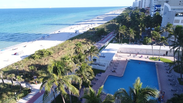 Aerial view - Private Apartments at the Casablanca (Miami Beach)