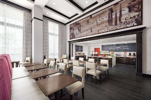 Desayuno buffet incluido todos los días
