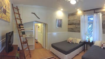 Monroe Suite | Free WiFi